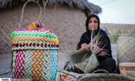 بانک‌ها شرایط تسهیلات صنایع‌دستی را آسان کنند