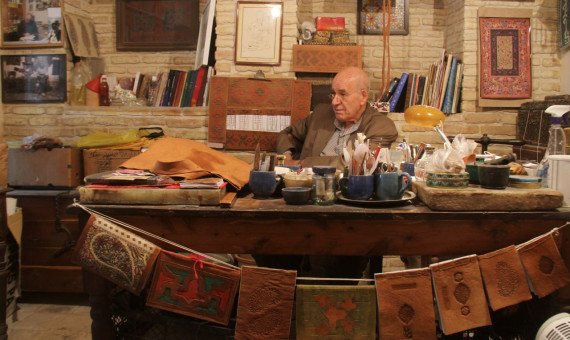 تنهایی کهنه کتاب اسلام‌پناه